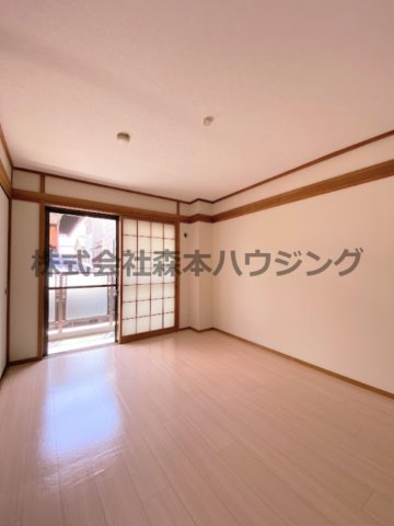 【洋室】 | 　シャトー寺浦 | きれいな洋室です