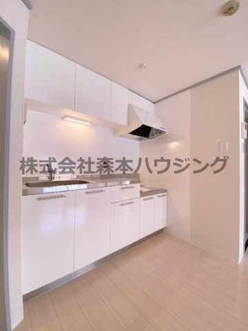 【キッチン】 | 　シャトー寺浦 | お料理しやすいキッチンです