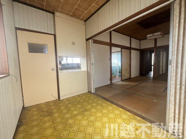 【川越かし野台】和の佇まいの５DKのダイニング|食事に集中できる3.0帖の独立したダイニング