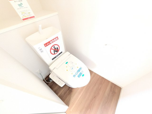 土浦市上高津2期　新築戸建て　3号棟のトイレ|高い節水性能で、水道代を大幅にカット。環境とお財布に優しく、家計をしっかりサポートします。
もちろん温水洗浄便座付きです♪