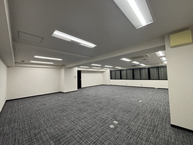 ＥＰＯ　ＳＨＩＮＯＳＡＫＡ　ＢＵＩＬＤＩＮＧ