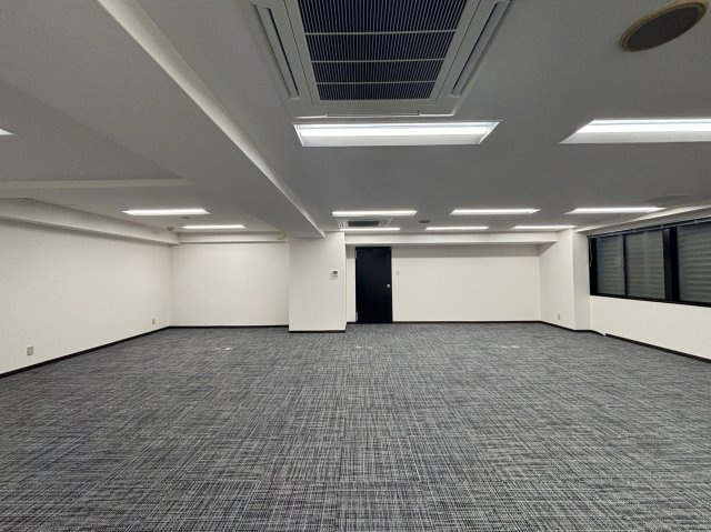 ＥＰＯ　ＳＨＩＮＯＳＡＫＡ　ＢＵＩＬＤＩＮＧ