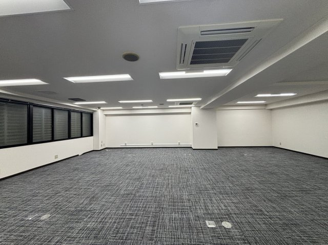 ＥＰＯ　ＳＨＩＮＯＳＡＫＡ　ＢＵＩＬＤＩＮＧ