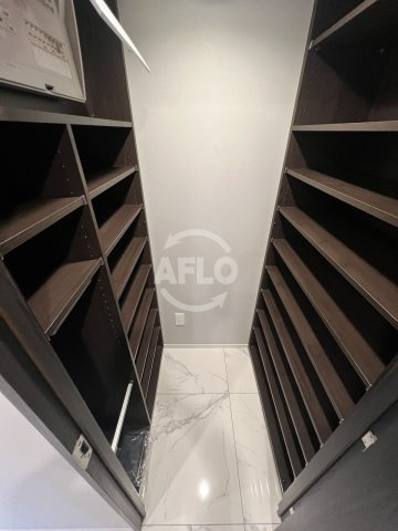 Brillia Tower堂島　中之島小学校区の収納|Brillia Tower堂島　シューズインクローゼット