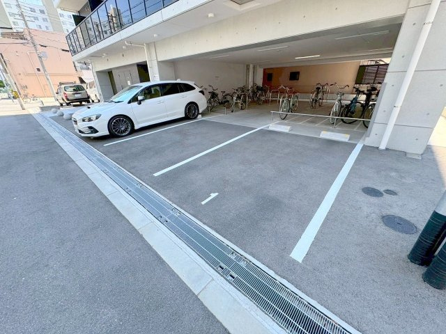 MJC大阪ラフィーネの駐車場