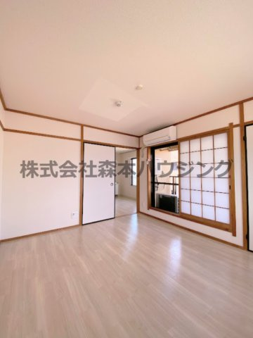 【洋室】 | 　シャトー寺浦 | ゆったりした洋室です