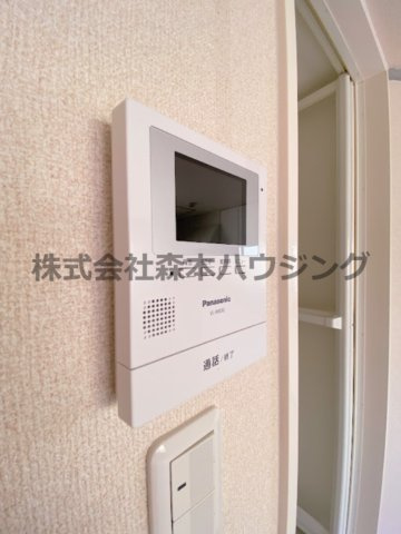 【セキュリティ】 | 　シャトー寺浦 | TVモニターフォンで安心です