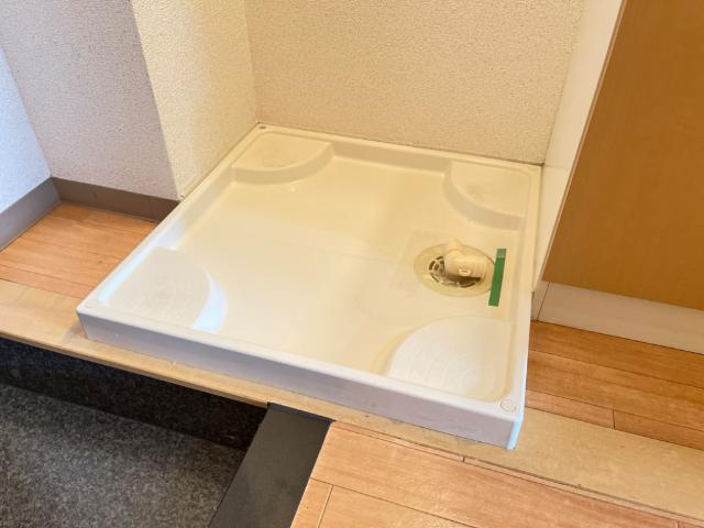 【その他】 | エバーハイツ春日 | 洗濯機置場