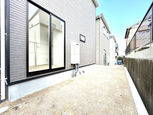 クレイドルガーデン　岡崎市中町第6の庭|ゆとりあるお庭は、お子様が伸び伸び遊べるスペースとしても活用でき、ご家族の時間を豊かにしてくれます。
