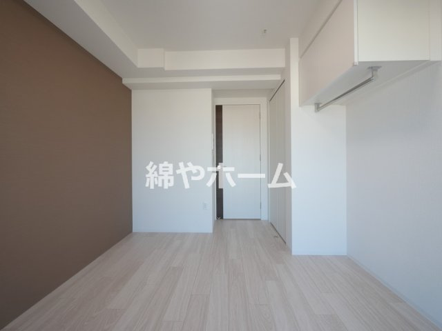 プレリスＮＥＯ大阪十三エルヴィオンの寝室|ゆとりの広さです