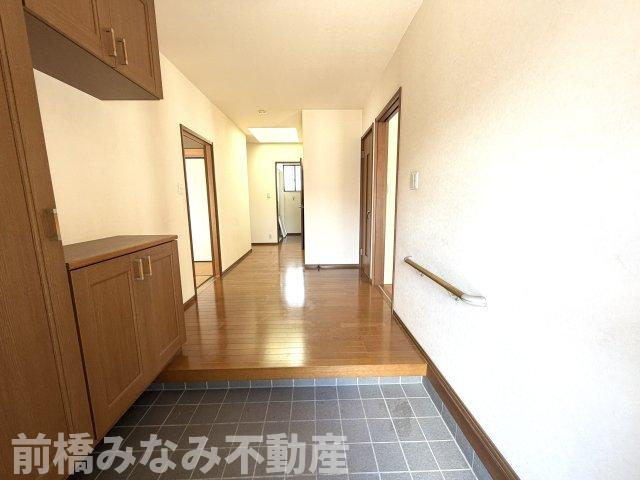 【中古平屋】前橋市昭和町　２LDK＋Sの玄関|収納もある玄関です