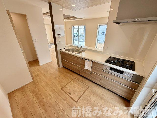 【新築】前橋市後家町　１号棟(全２棟)　ブルーミングガーデン　新築建売分譲のキッチン|お料理しやすいキッチンです