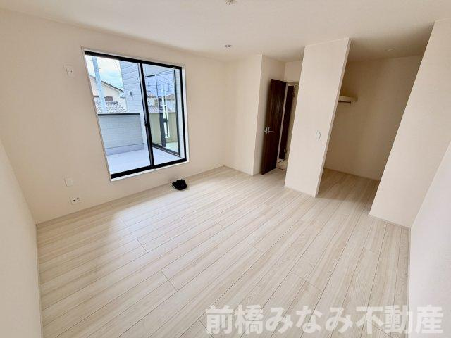 【新築】前橋市総社町植野第２　１号棟(全３棟)　リーブルガーデン　新築建売分譲の洋室|個人の部屋や寝室として使える洋室です