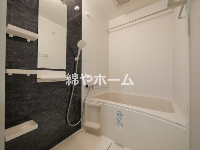 プレリスＮＥＯ大阪十三エルヴィオンの浴室|日々の暮らしに欠かせないお風呂です