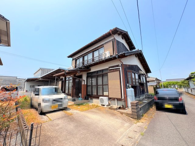 佐賀市諸富町大字山領　和室8帖　4LDK
