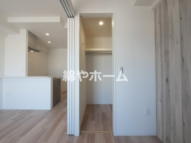 プレリスＮＥＯ大阪十三エルヴィオンの収納|たっぷりとした収納スペースです