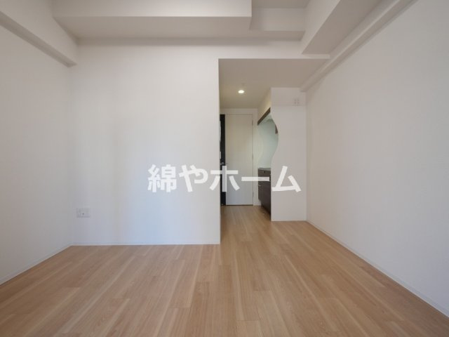プレリスＮＥＯ大阪十三エルヴィオンの洋室|ゆったりした洋室です