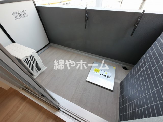 プレリスＮＥＯ大阪十三エルヴィオンのバルコニー|開放的で明るい空間を演出してくれるバルコニーです