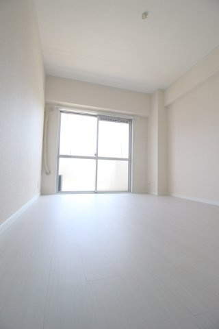 大谷マンションの洋室