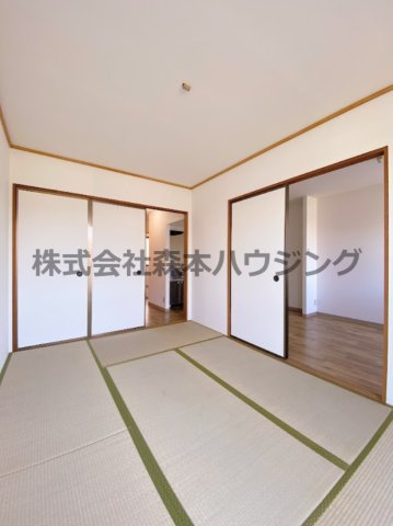 【和室】 | 　K・OJフラッツ | リビングスペース代わりに使えそうな和室です