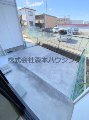 【バルコニー】 | 　K・OJフラッツ | 広々としたテラススペースです