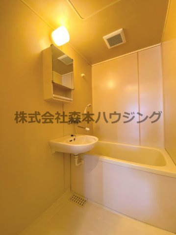 【浴室】 | 　K・OJフラッツ | ゆったり過ごせるお風呂です