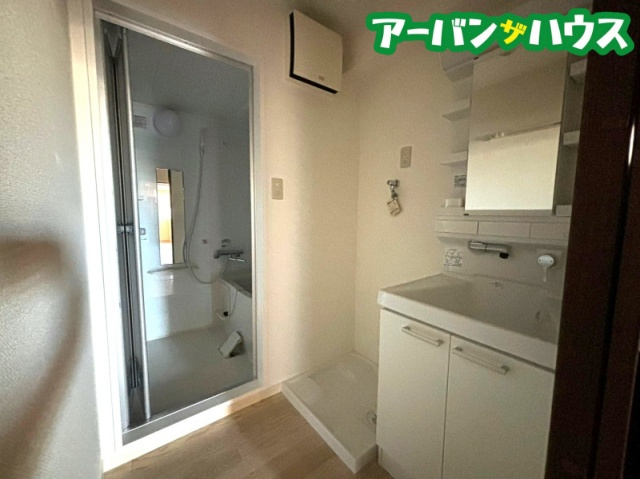 サンセール東古松の洗面所