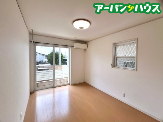 shiny flowerの居間・リビング