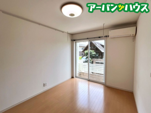 shiny flowerの居間・リビング