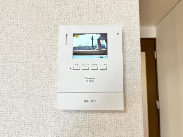 グリーン　シャトーの内装|カメラ付インターホン