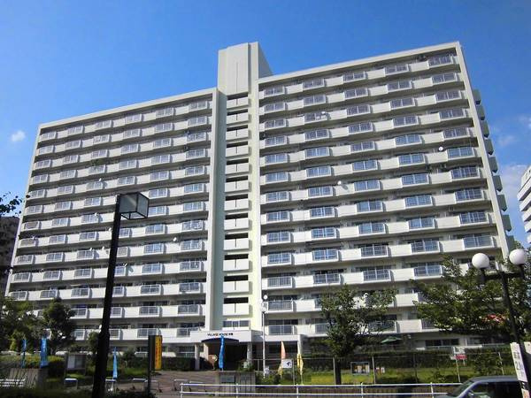 ビレッジハウス木場タワー1号棟の外観