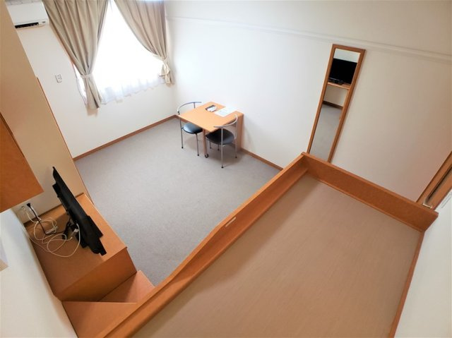 レオパレス中野５１の居間・リビング|家具家電付きで使いやすい居室