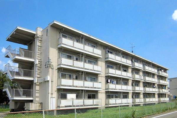 ビレッジハウス大毛1号棟の外観