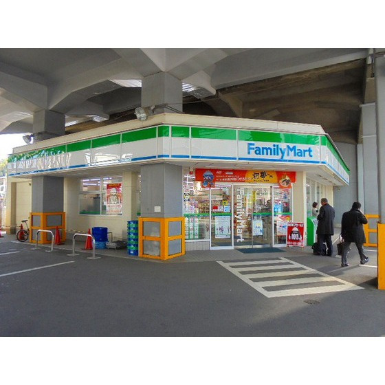 コーポけやきの周辺|その他周辺「ファミリーマートまで178ｍ」ファミリーマート