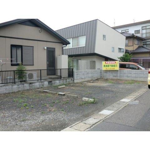 岐阜市津島町３丁目の駐車場の外観