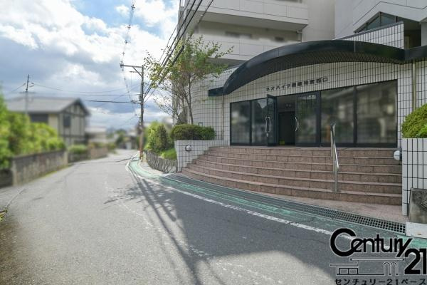 ネオハイツ橿原神宮西口のその他|■現地撮影写真■緑豊かな落ち着きある住居エリアです！

