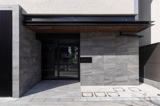 プラウドフラット浅草アベニューのエントランス|毎日通るエントランスはこのようになっています