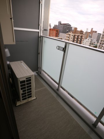 プラウドフラット門前仲町Ⅴのバルコニー|暖かな日差しのふりそそぐバルコニー