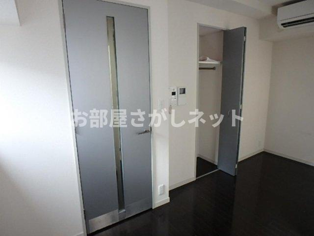 ブライズ神田【おとり物件なし】#学生・社会人にオススメ！初期費用分割払いOK！の居間・リビング