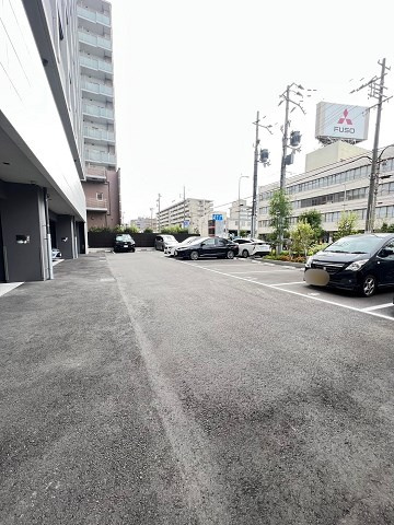 大阪市西淀川区野里２丁目の賃貸マンションの駐車場