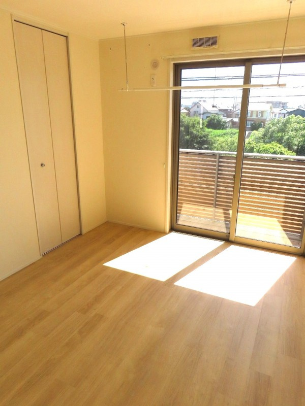 東越谷５丁目戸建|2F左洋室
