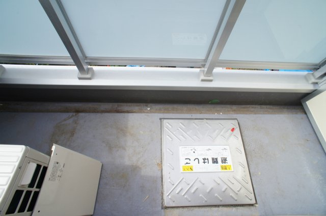 リブリ・イレブンのバルコニー|暖かな日差しのふりそそぐバルコニー