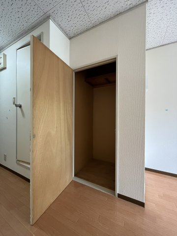 半間分くらいの物入付きです♪