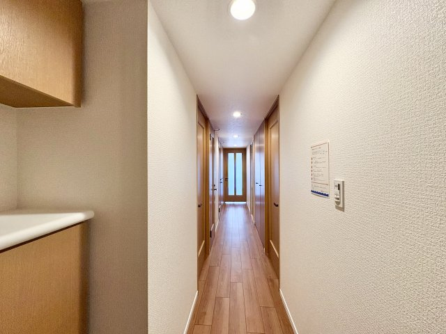 ≪本日内覧できます！≫　香久山パークスクエアN棟　8階の玄関