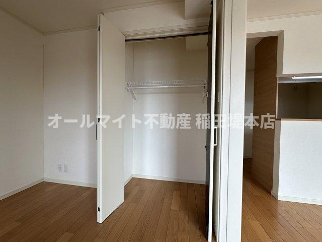 川崎市麻生区栗平２丁目のアパートの収納