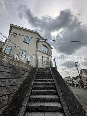 川崎市麻生区栗平２丁目のアパートのその他