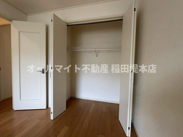 川崎市麻生区栗平２丁目のアパートの収納