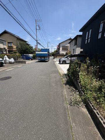 【前面道路含む現地写真】の画像