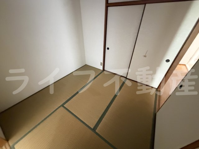 オリエントレジデンス新庄の和室