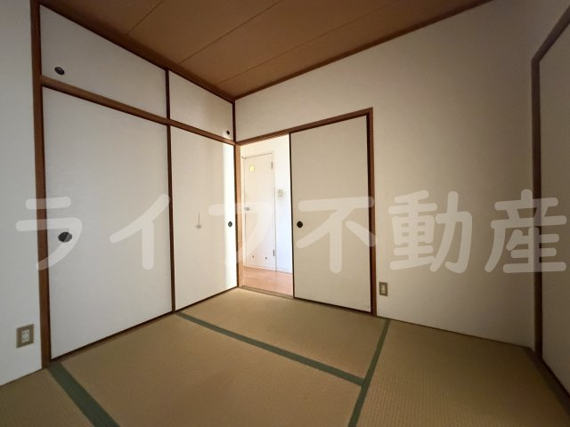 オリエントレジデンス新庄の和室